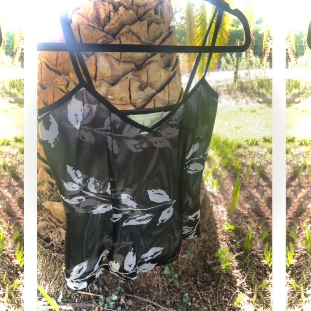 CHARLES CHANG LIMA | P | Mesh Floral Minimalist Spaghetti Strap Cami Tank Top